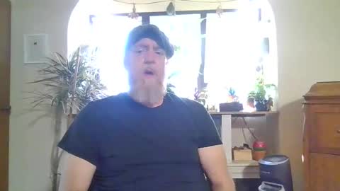 Snapshot of moeblick chatting on January 29, 2025, 6:39 pm moeblick online show from January 29, 2025, 6:39 pm