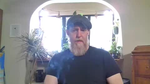 Snapshot of moeblick chatting on February 19, 2025, 6:32 pm moeblick online show from February 19, 2025, 6:32 pm