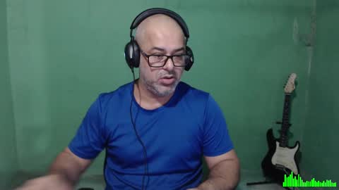 Snapshot of mokkaccmm chatting on February 28, 2025, 10:17 pm Mokkaf online show from February 28, 2025, 10:17 pm