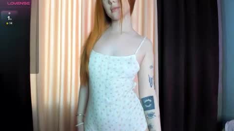 molly__kitty online show from February 4, 2026, 5:35 am