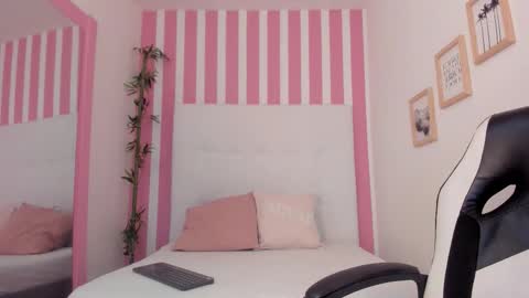      online show from January 16, 2026, 7:51 pm