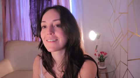   MOLLY   online show from October 15, 2025, 1:33 pm