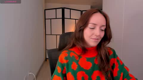   MOLLY   online show from March 16, 2026, 7:40 pm