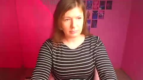 Snapshot of molly_mis chatting on January 19, 2026, 12:42 pm Molly online show from January 19, 2026, 12:42 pm