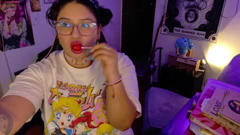 Molly online show from March 28, 2026, 7:08 am