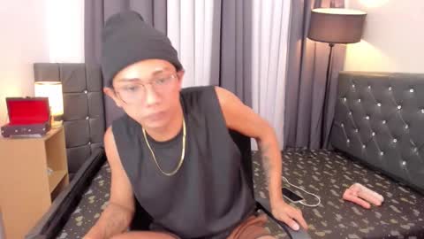 Snapshot of molly_snow11 chatting on December 22, 2025, 8:28 pm molly online show from December 22, 2025, 8:28 pm