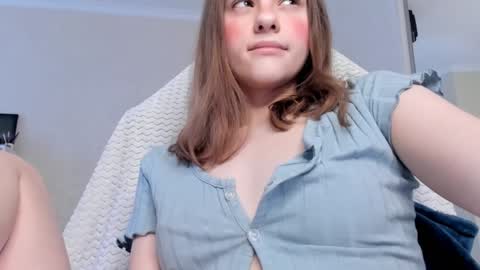 Molly online show from January 20, 2025, 7:36 am