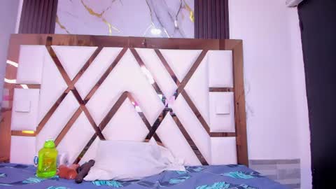 Snapshot of molly_sweetee chatting on July 19, 2026, 1:42 am Yuli online show from July 19, 2026, 1:42 am