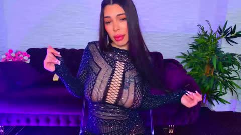 Julia online show from February 23, 2026, 8:28 pm