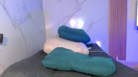  MOLLY  GUNSG online show from April 8, 2026, 6:41 pm