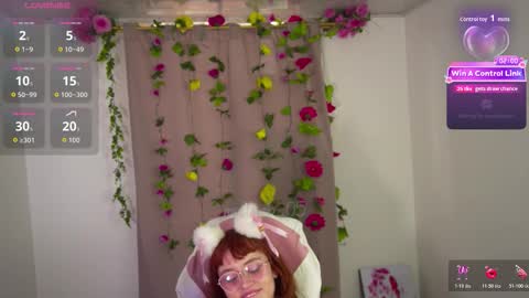 mollysb_05 online show from February 11, 2026, 9:09 pm