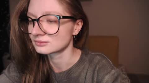 mollytucker online show from February 13, 2025, 3:35 pm