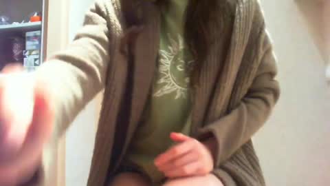 Snapshot of momentbeforedown chatting on December 8, 2024, 3:43 am Hailey online show from December 8, 2024, 3:43 am