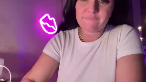 Rihanna online show from January 5, 2026, 5:27 pm