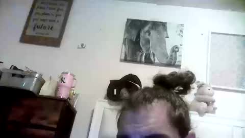 mommabearanpoppabear850 online show from October 10, 2025, 10:31 pm