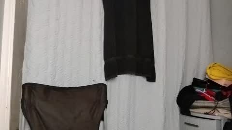 Mommy bubbles online show from March 8, 2025, 1:57 pm