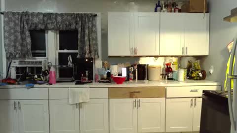 Mommy bubbles online show from February 8, 2026, 2:48 am