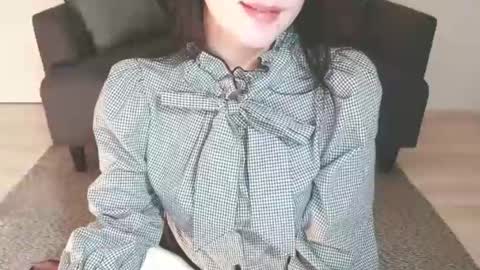 Momo online show from December 15, 2024, 4:29 am