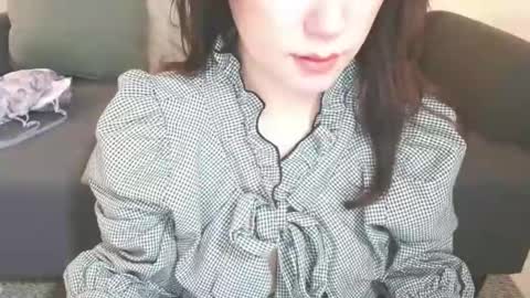 Momo online show from December 29, 2024, 4:40 pm