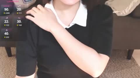 Momo online show from October 15, 2025, 1:50 am