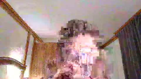 Snapshot of moms_little_monster chatting on January 15, 2026, 12:59 am moms_little_monster online show from January 15, 2026, 12:59 am