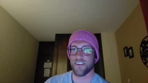 moms_little_monster online show from March 19, 2026, 8:24 pm