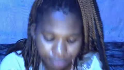 Snapshot of momsdoll chatting on January 18, 2026, 3:38 pm momsdoll online show from January 18, 2026, 3:38 pm