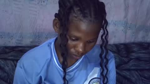 Snapshot of momsdoll chatting on February 20, 2026, 7:10 am momsdoll online show from February 20, 2026, 7:10 am