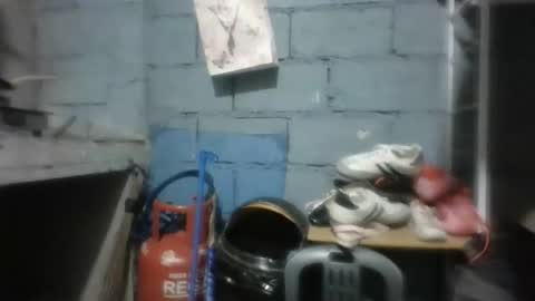 Snapshot of mona_sky chatting on February 9, 2026, 9:41 pm mona_sky online show from February 9, 2026, 9:41 pm