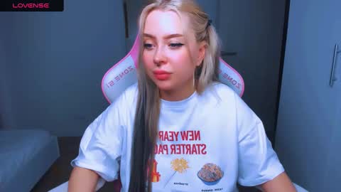 Snapshot of monalauu chatting on January 11, 2025, 2:04 pm online show from January 11, 2025, 2:04 pm