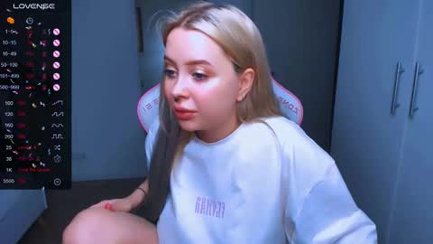 Snapshot of monalauu chatting on January 29, 2025, 2:32 pm online show from January 29, 2025, 2:32 pm