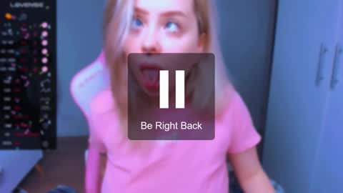 Snapshot of monalauu chatting on February 5, 2025, 5:53 pm online show from February 5, 2025, 5:53 pm