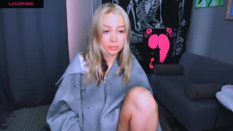   online show from April 30, 2026, 3:24 am