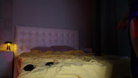 Monia Help me get 20000 subscribers online show from March 30, 2026, 6:42 pm