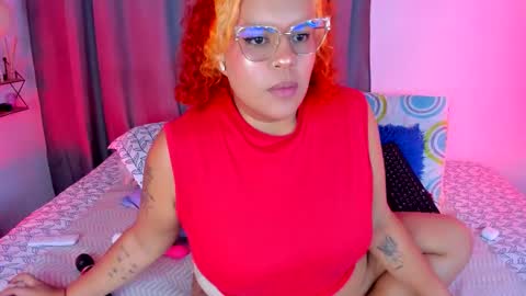 aleja      independent model       online show from March 5, 2026, 11:23 pm