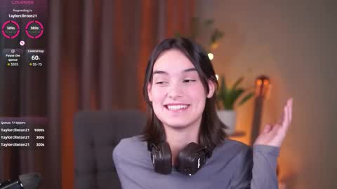 monica_law_ online show from November 30, 2025, 12:42 pm