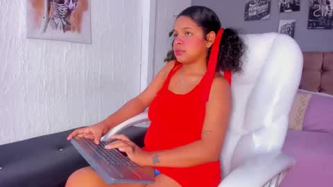 monica_robles_ online show from March 28, 2026, 8:30 pm