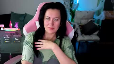 Snapshot of monica_vibe chatting on October 18, 2025, 9:59 pm Monica online show from October 18, 2025, 9:59 pm