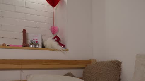 monicaasis online show from December 30, 2024, 12:22 am