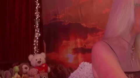 Monika    online show from May 1, 2026, 2:05 am