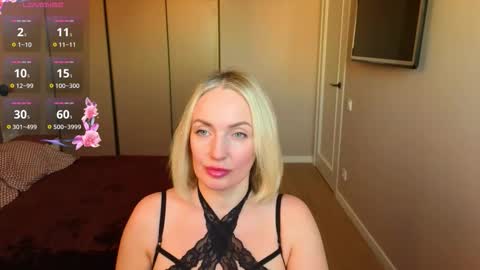 Snapshot of monikfoxy chatting on February 18, 2026, 4:41 am Monik online show from February 18, 2026, 4:41 am