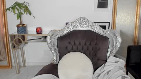 Alessia online show from September 24, 2025, 11:57 am