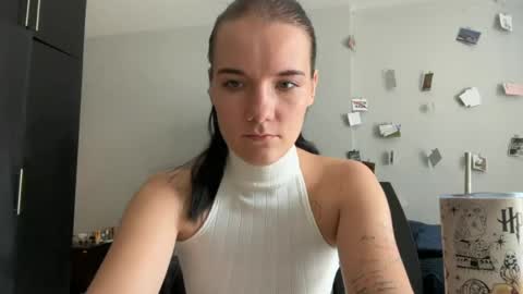 Rose online show from April 15, 2026, 4:30 am