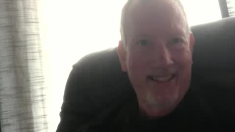 Snapshot of monkeedance chatting on December 29, 2024, 5:44 pm Monkee Dance online show from December 29, 2024, 5:44 pm