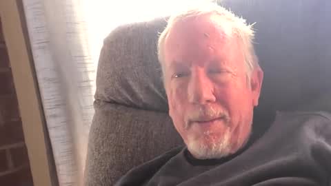 Snapshot of monkeedance chatting on February 9, 2025, 9:39 pm Monkee Dance online show from February 9, 2025, 9:39 pm