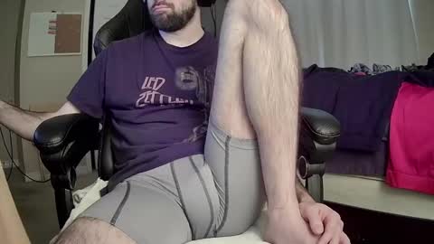 monkey_4u online show from December 12, 2024, 7:15 pm