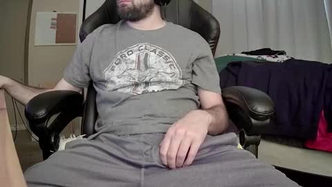 monkey_4u online show from January 18, 2025, 8:40 pm