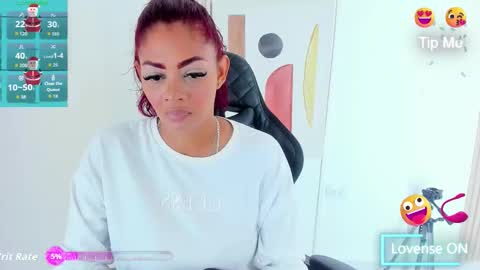 monserrat__1 online show from January 5, 2026, 7:39 pm