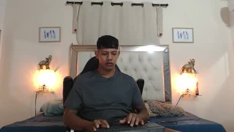 monsoon_the_best online show from September 9, 2025, 2:44 am