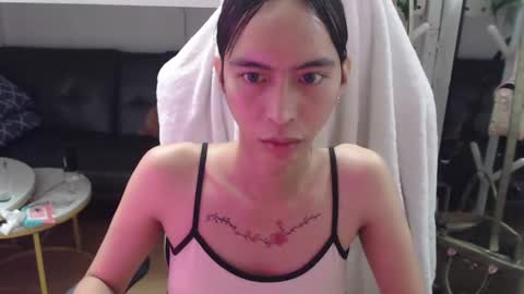 ELYSE A SIMPLE GIRL online show from December 6, 2024, 4:49 pm